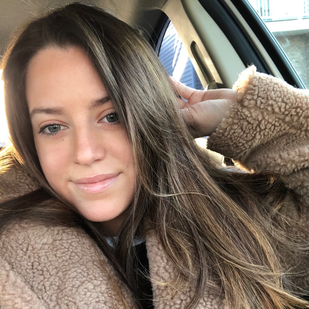 Meet your Posher, Anni